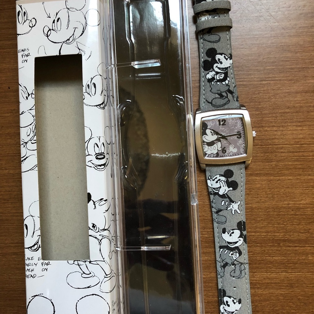 Limited release Disney watch “brand new”